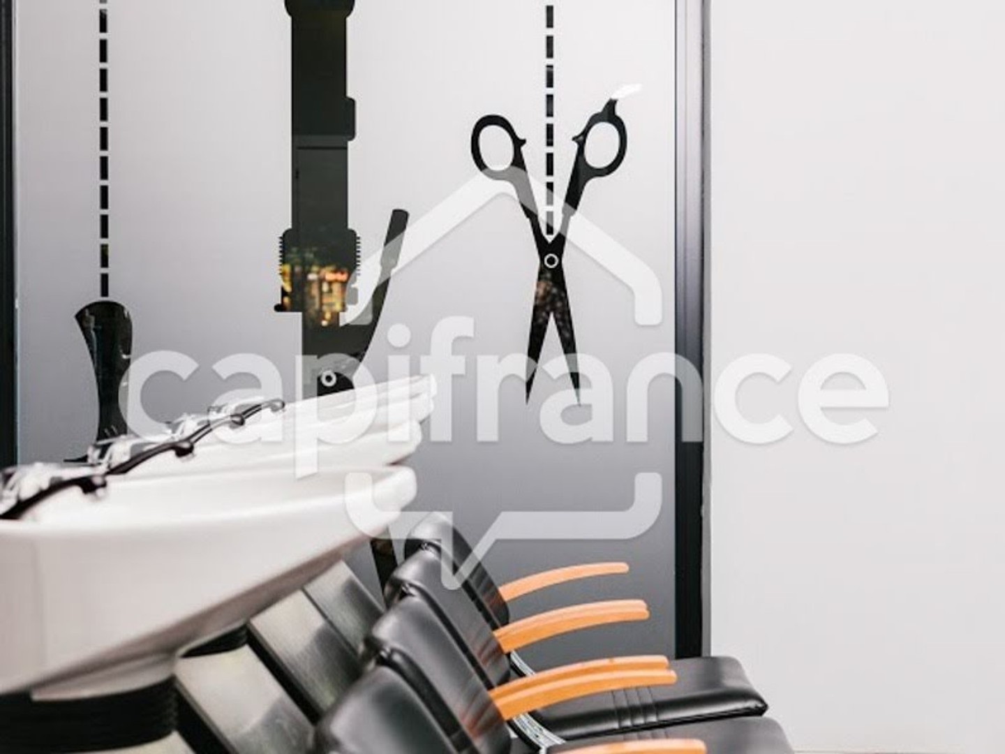 Parking/Garage/Box 45 m²