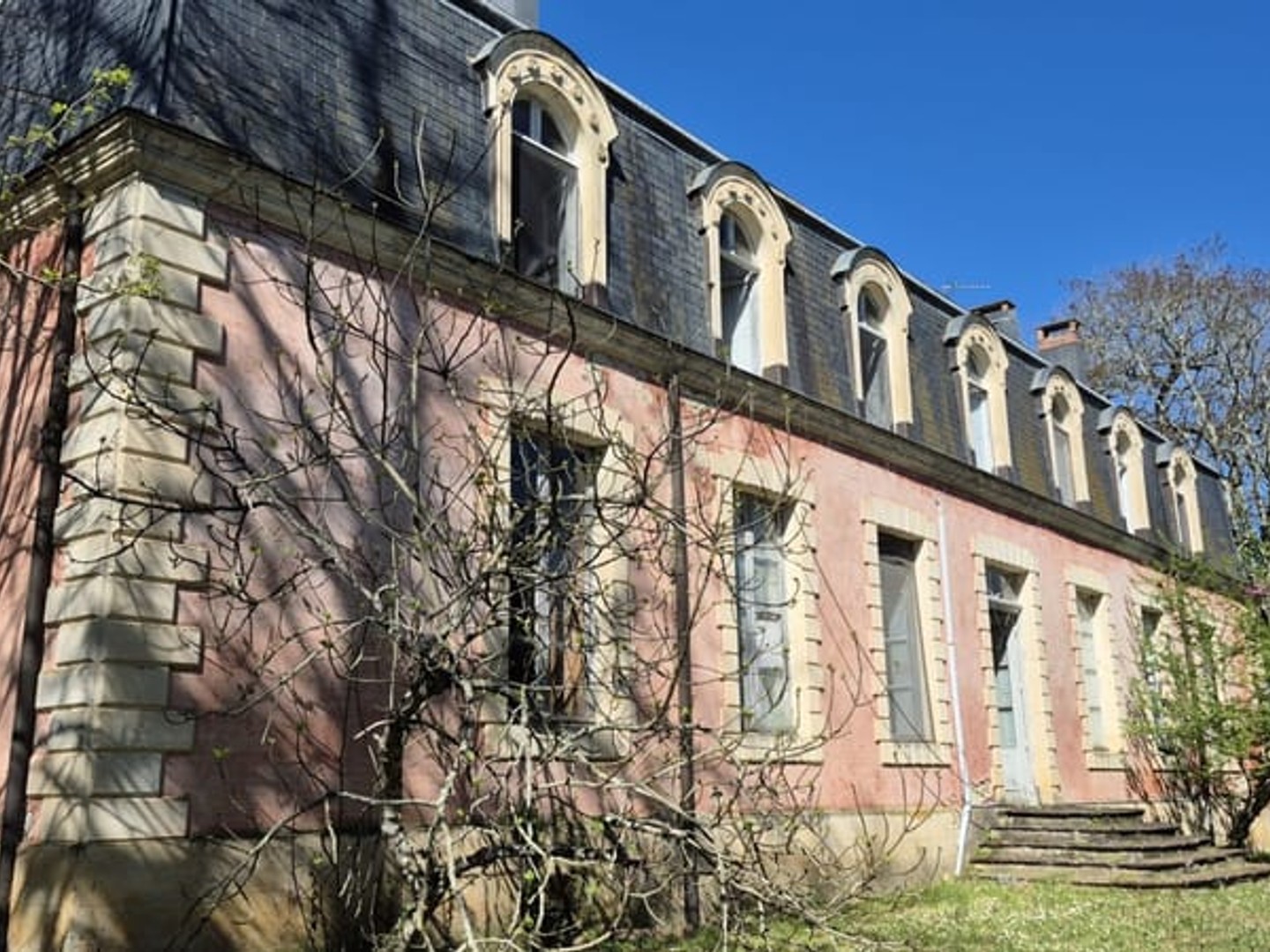 Maison à vendre - 8 pièces - 465m2 - Graulhet (81300)