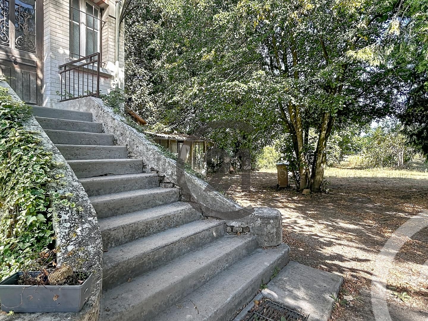 Maison à vendre - 6 pièces - 118m2 - Bois-Le-Roi (77590)