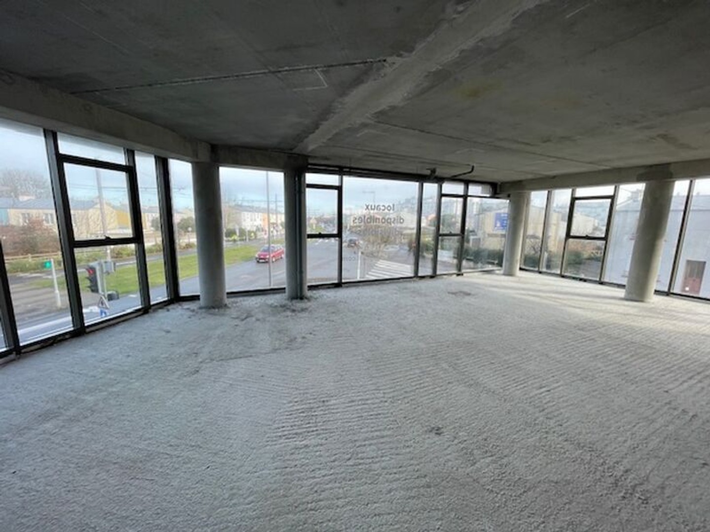 LOCAUX COMMERCIAUX A VENDRE - BOULEVARD DE PLYMOUTH BREST