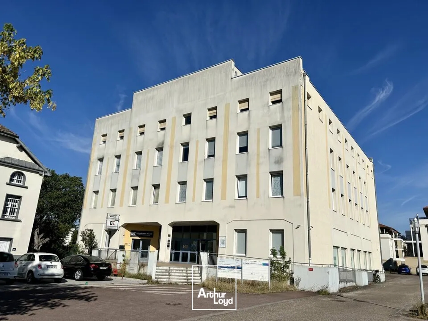BUREAUX à VENDRE de 123.4 m²