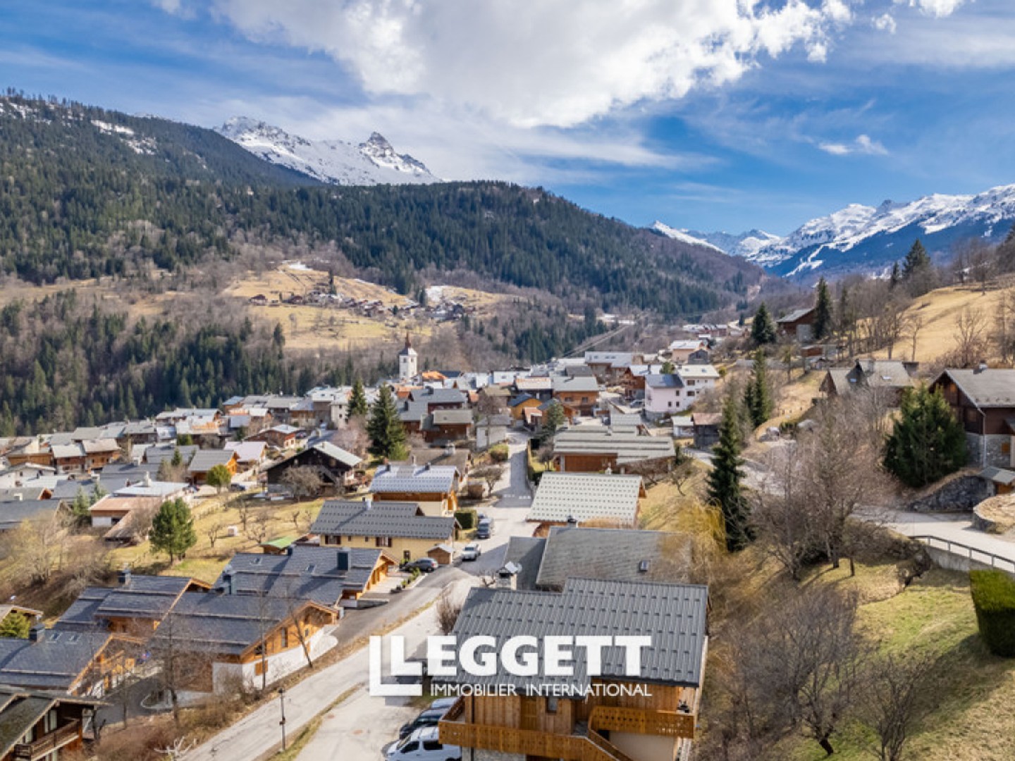 terrain NaN pièce(s), LES ALLUES
