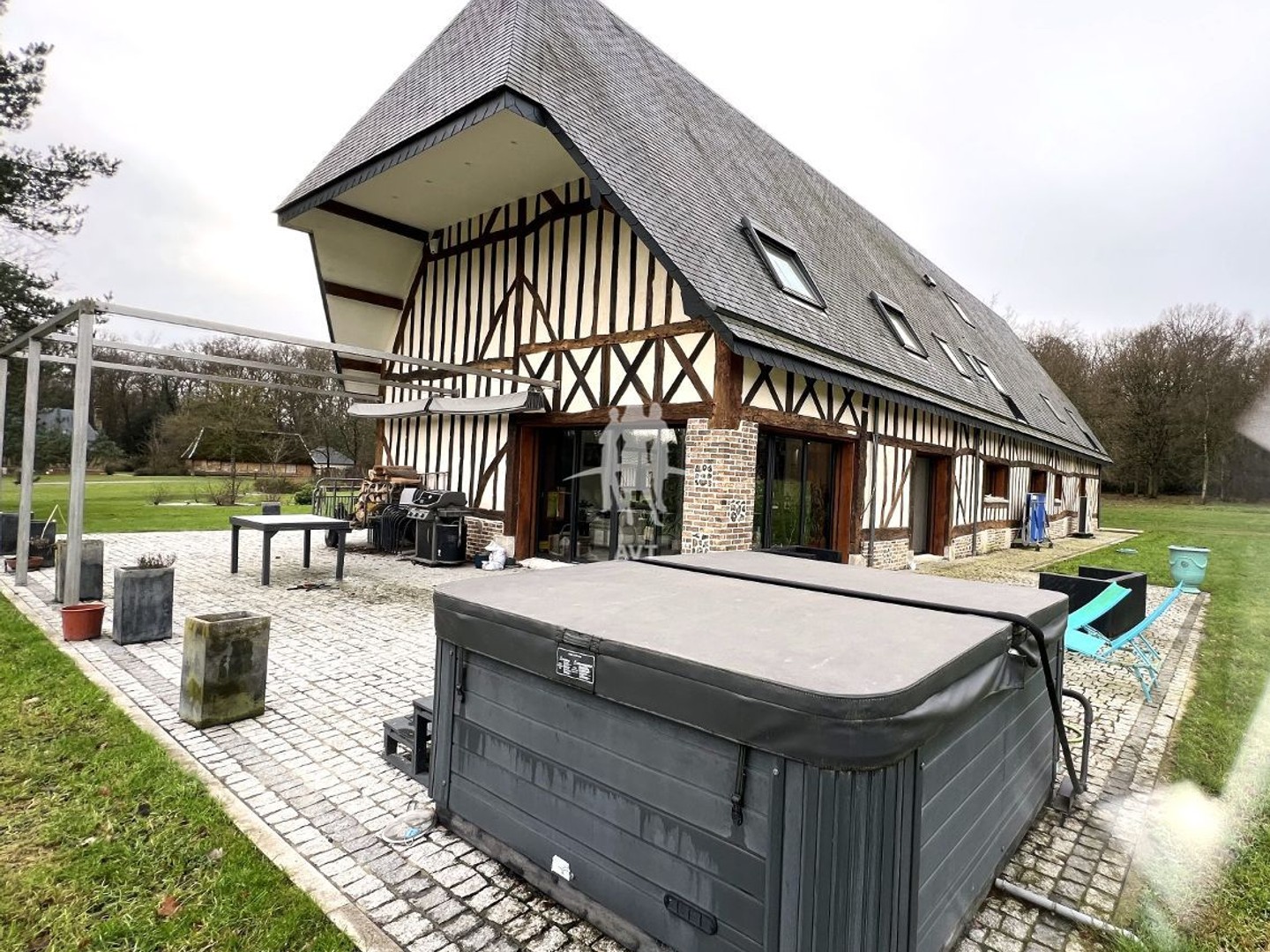 Autre à vendre - 22 pièces - 810m2 - Tourville La Riviere (76410)
