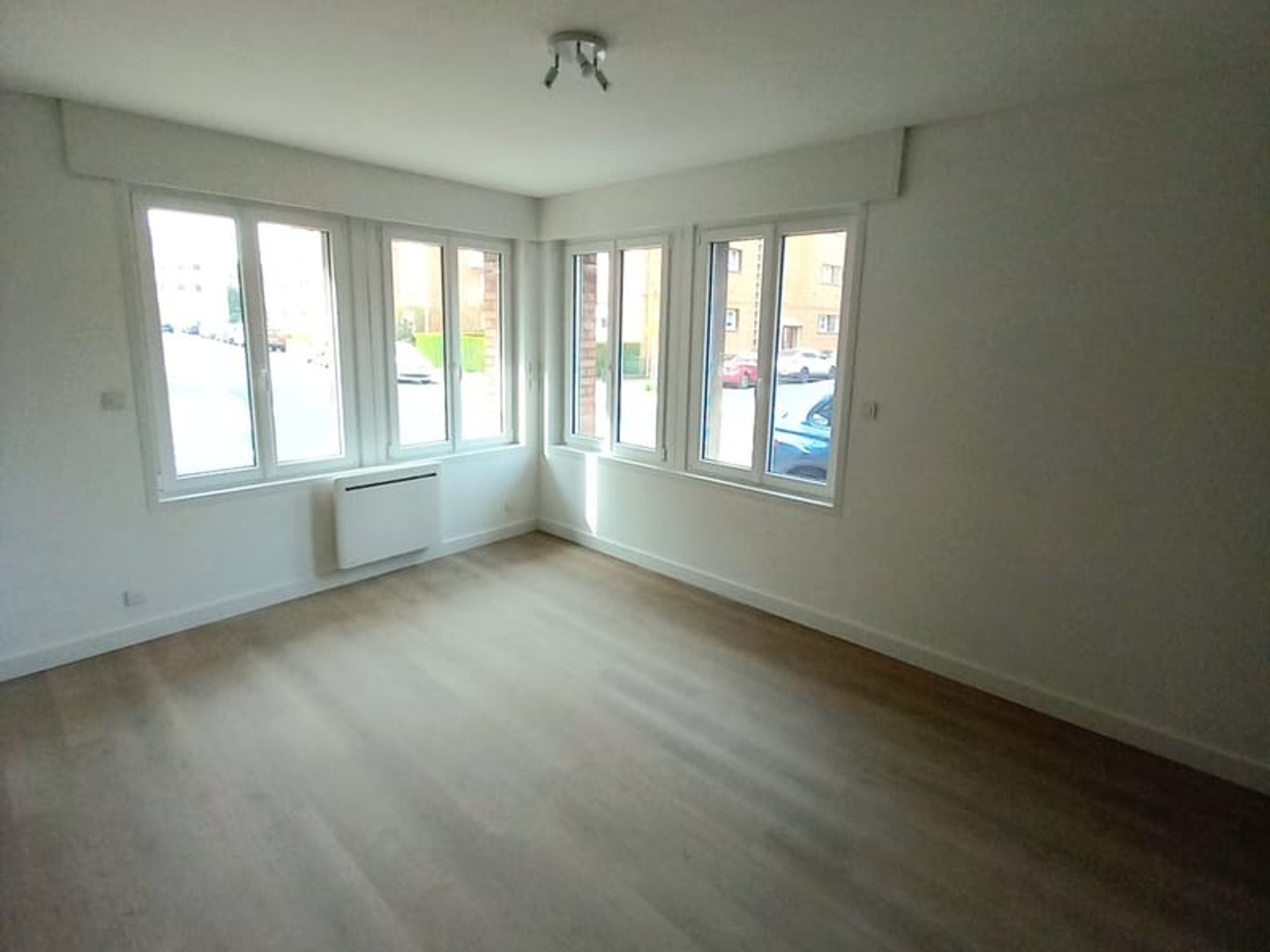 Magasin à vendre - 3 pièces - 67m2 - Dunkerque (59140)