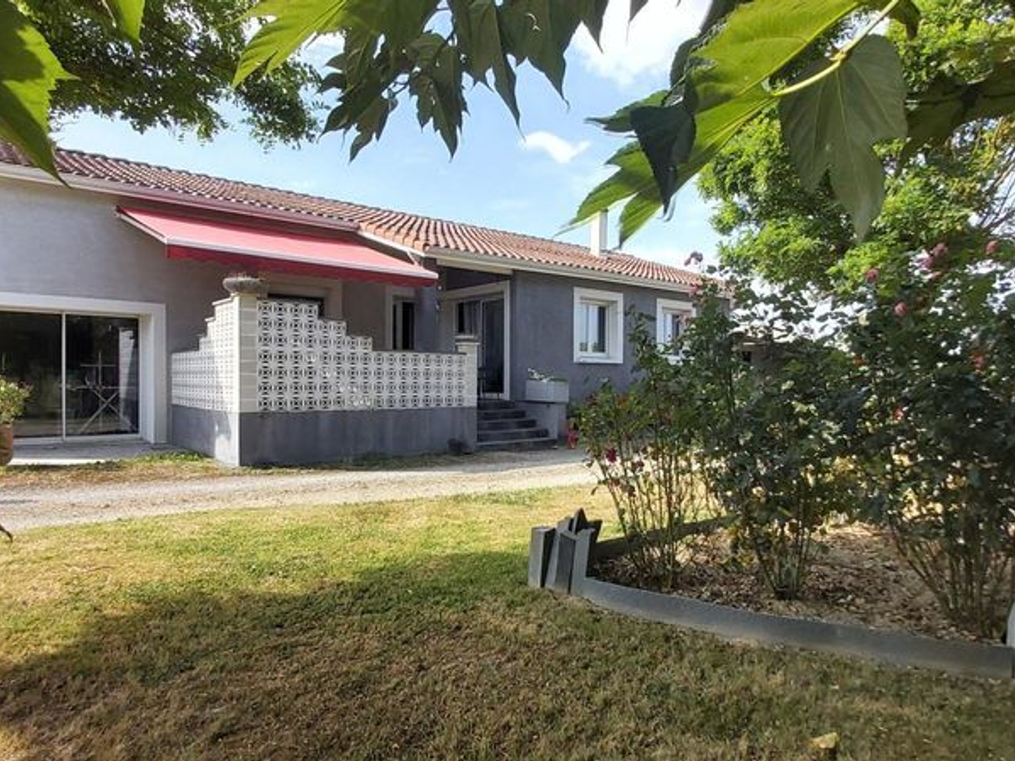 Maison à vendre - 6 pièces - 169m2 - Boulogne-Sur-Gesse (31350)