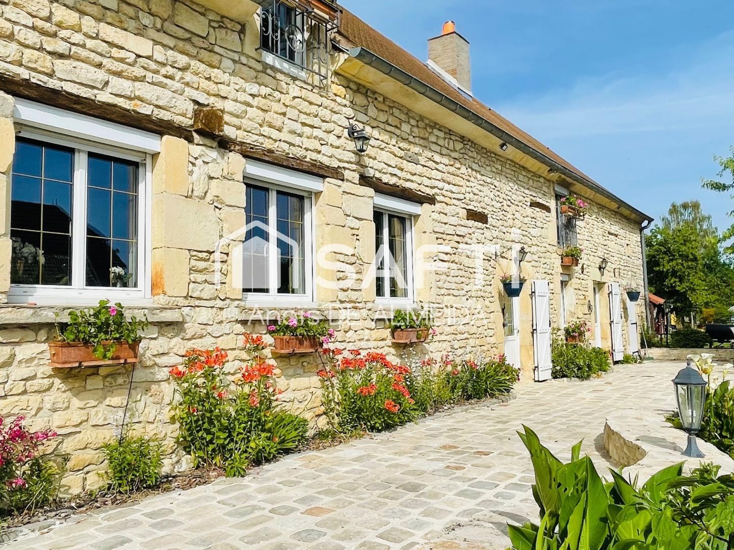 Maison à vendre - 7 pièces - 194m2 - Crugny (51170)