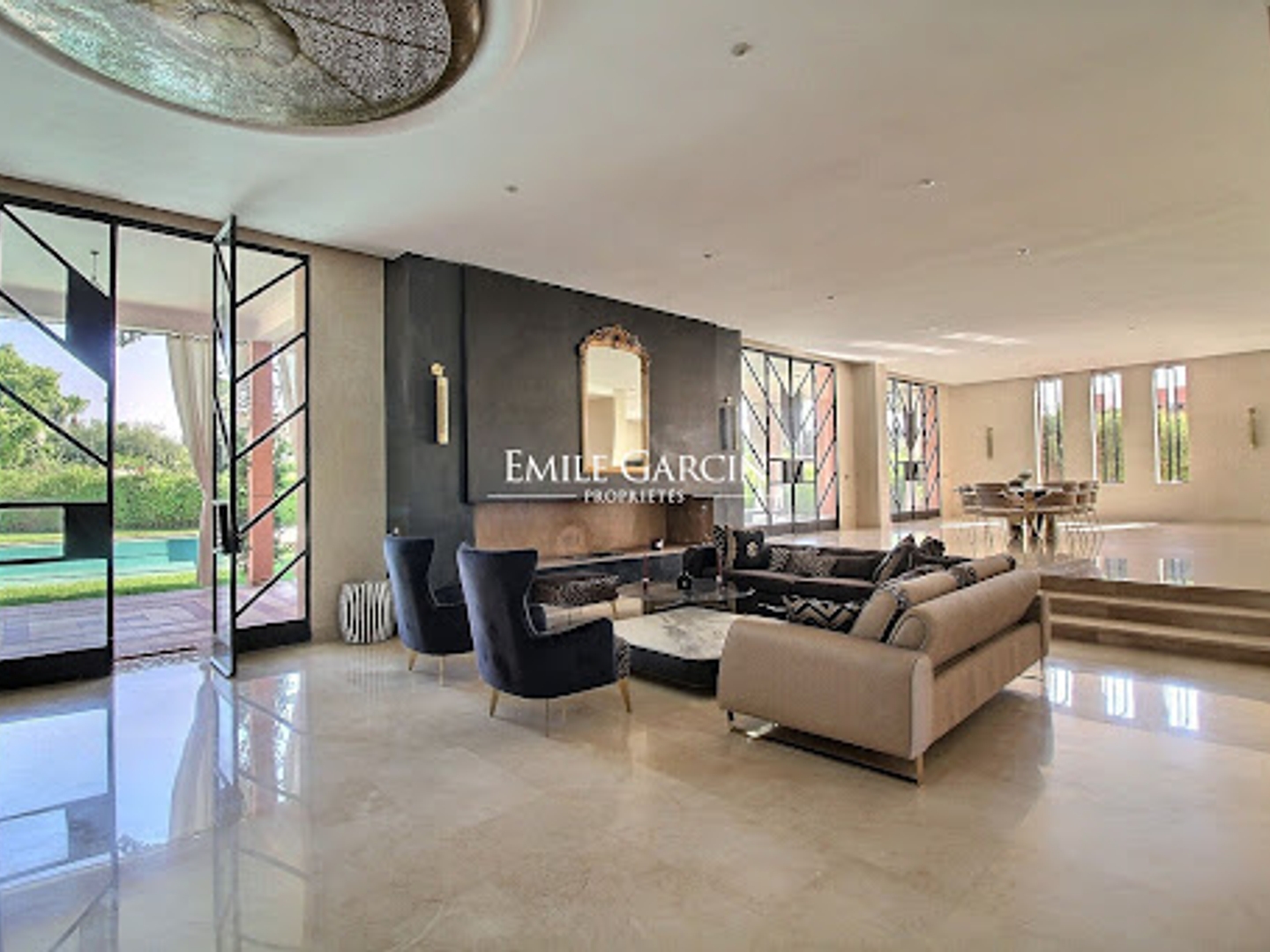 Maison à vendre - 13 pièces - 600m2 - Mont-De-Marsan (40000)