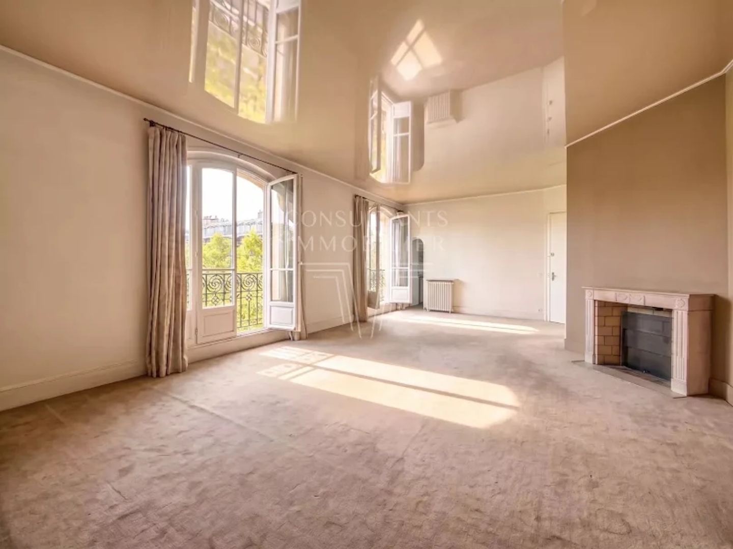 Appartement à vendre - 5 pièces - 139m2 - Paris 16e (75016)