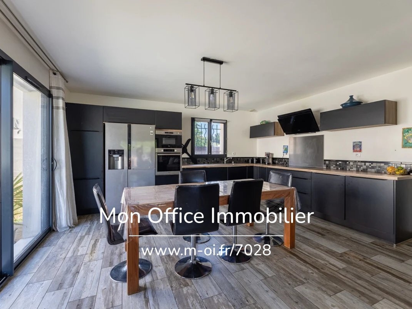Maison à vendre - 5 pièces - 100m2 - Lamanon (13113)