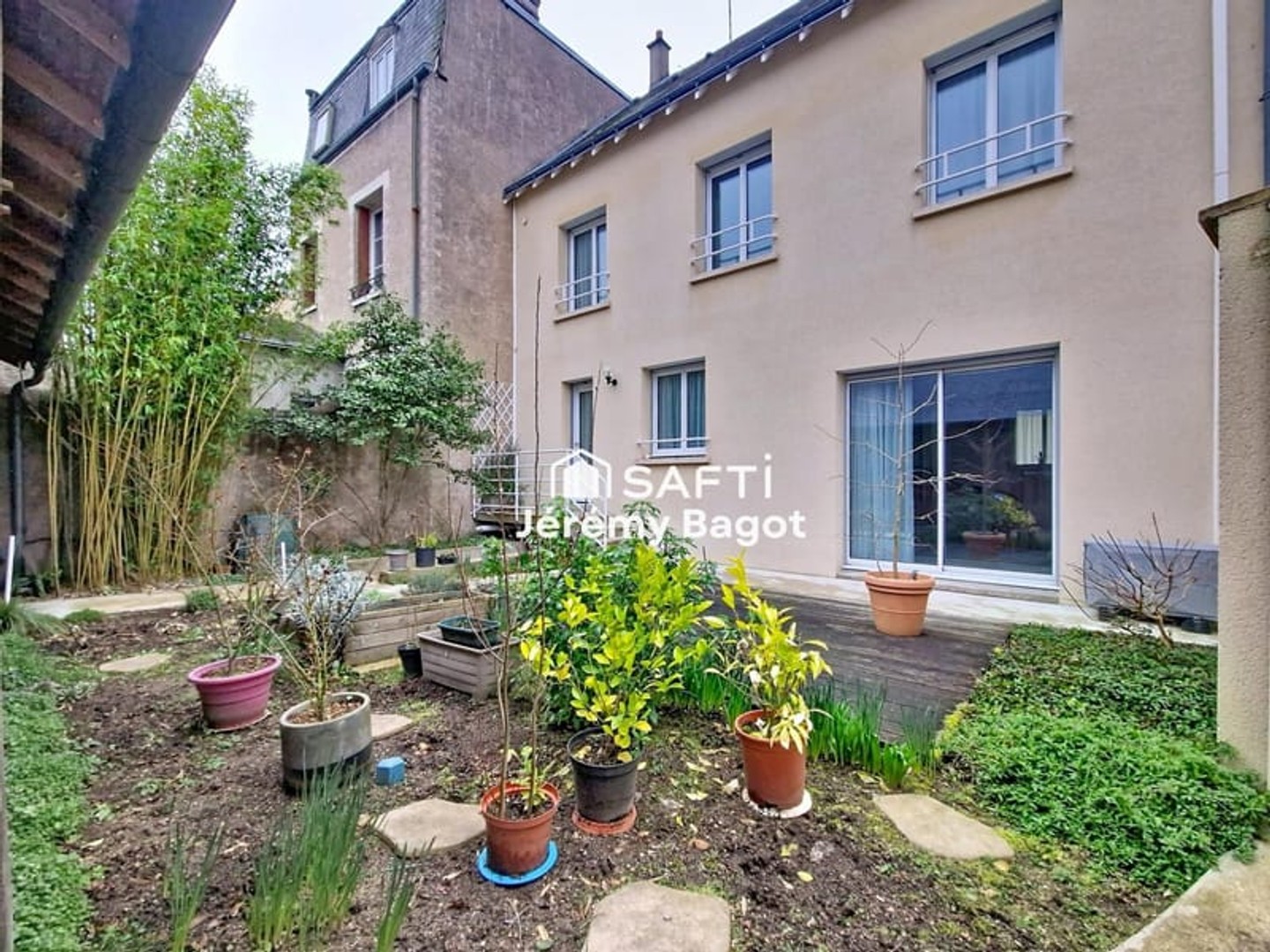 Maison 7 pièces 145 m²