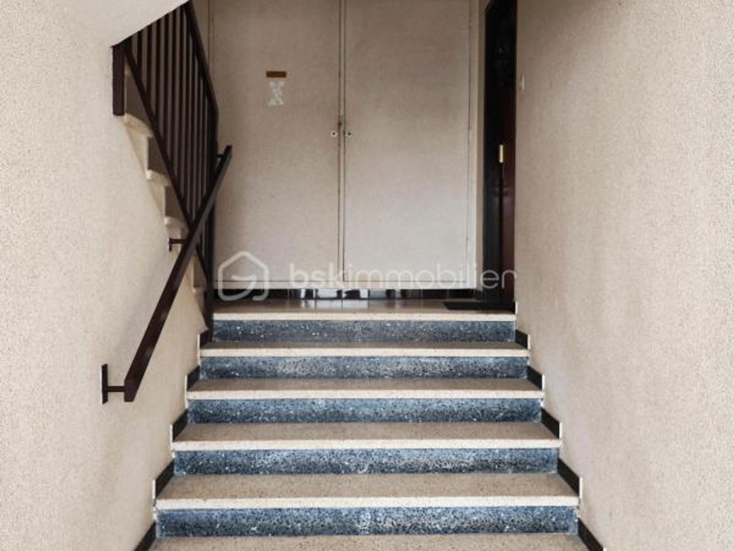 Appartement à vendre - 4 pièces - 77m2 - Saint-Cyr-Sur-Mer (83270)