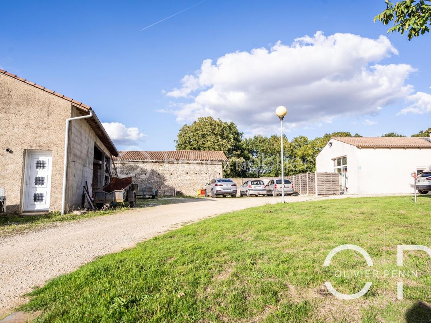 Immeuble à vendre - 6 pièces - 162m2 - Germond-Rouvre (79220)
