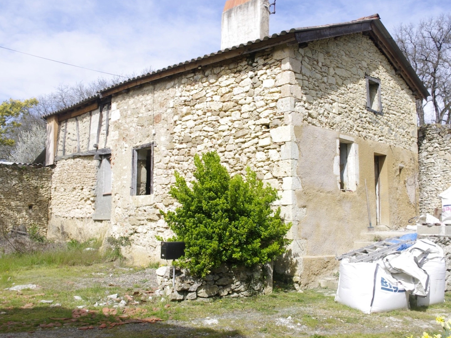 Maison 3 pièces 145 m²