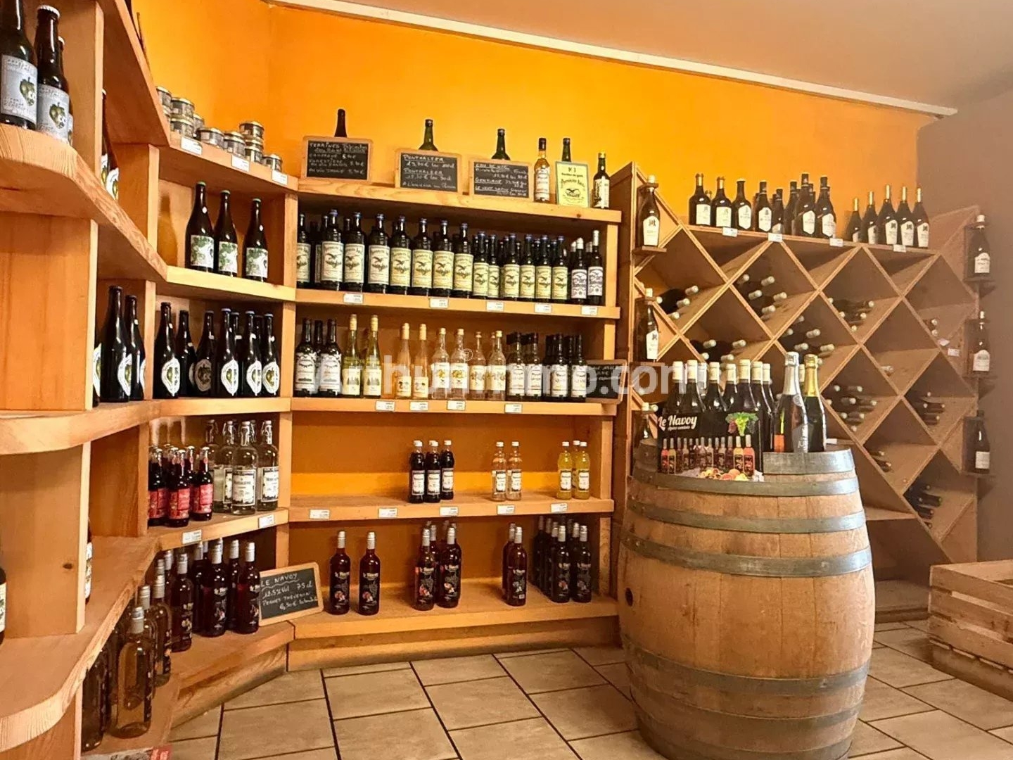 Magasin à vendre - 80m2 - Pont-De-Poitte (39130)