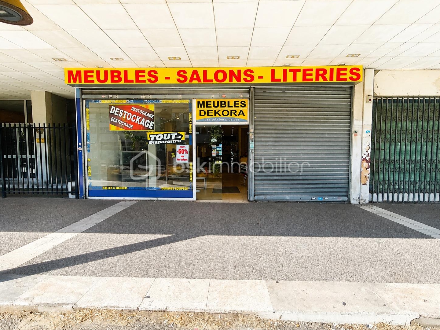 Fonds de commerce 3 pièces 402 m²