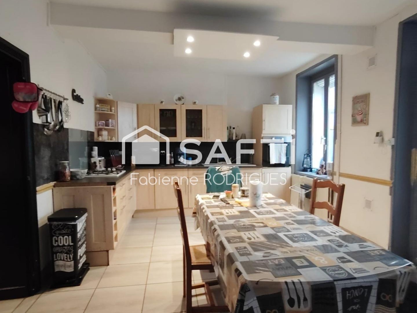 Maison à vendre - 6 pièces - 131m2 - Le Cateau-Cambrésis (59360)
