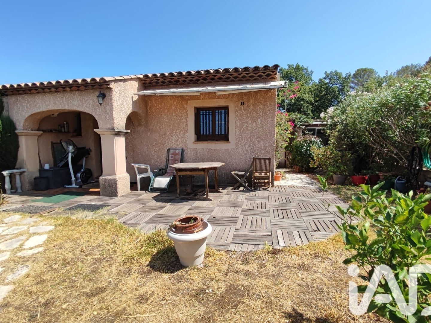 Maison à vendre - 5 pièces - 97m2 - Saint-Raphaël (83700)
