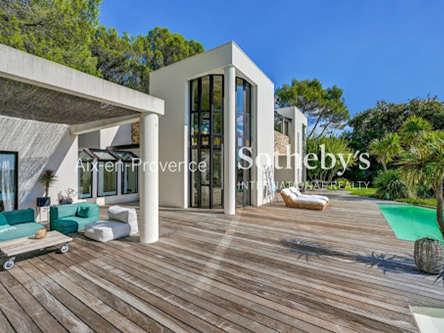 Maison à vendre - 6 pièces - 300m2 - Aix-En-Provence (13100)