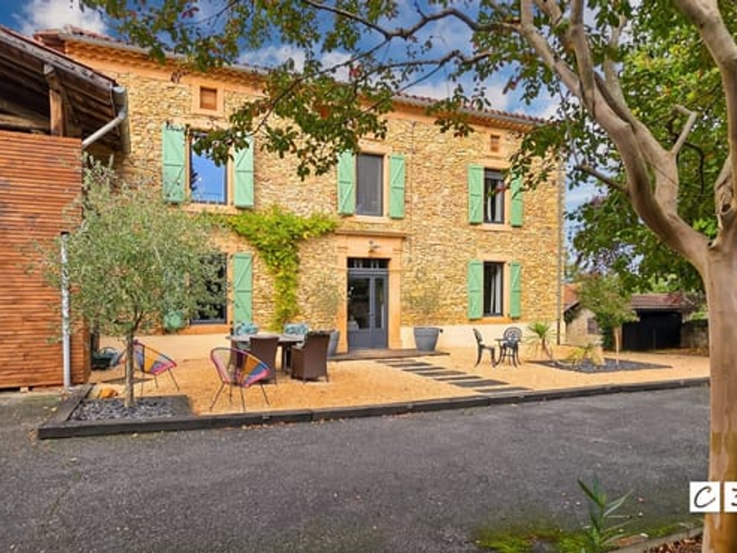 Maison à vendre - 6 pièces - 189m2 - Latoue (31800)