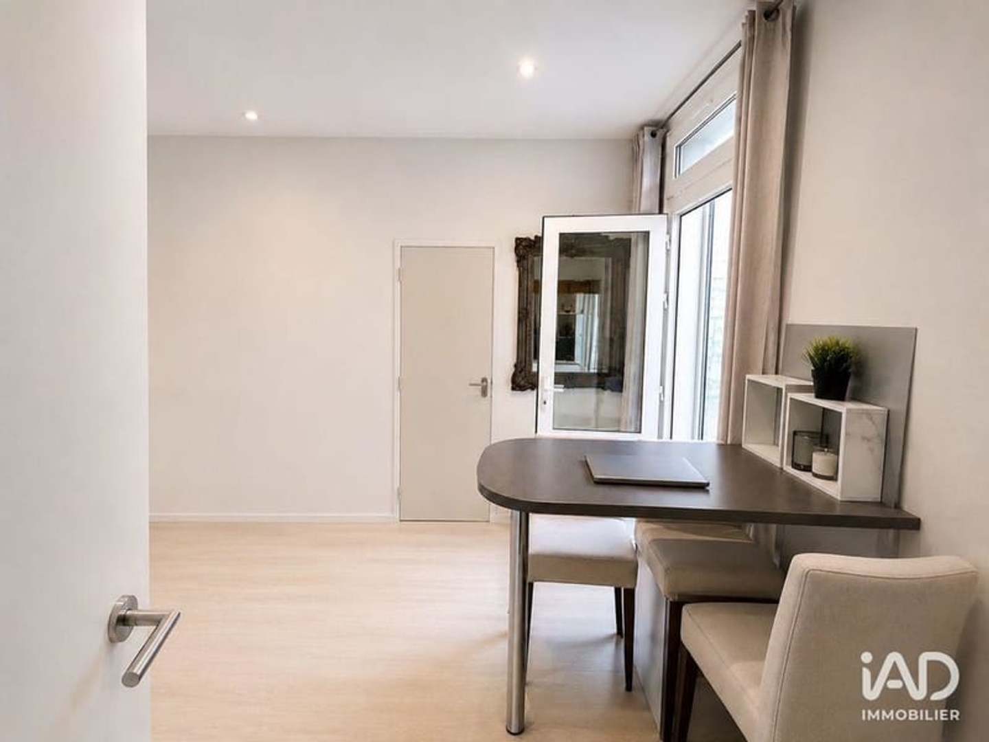 Appartement à vendre - 2 pièces - 27m2 - Paris 15e (75015)
