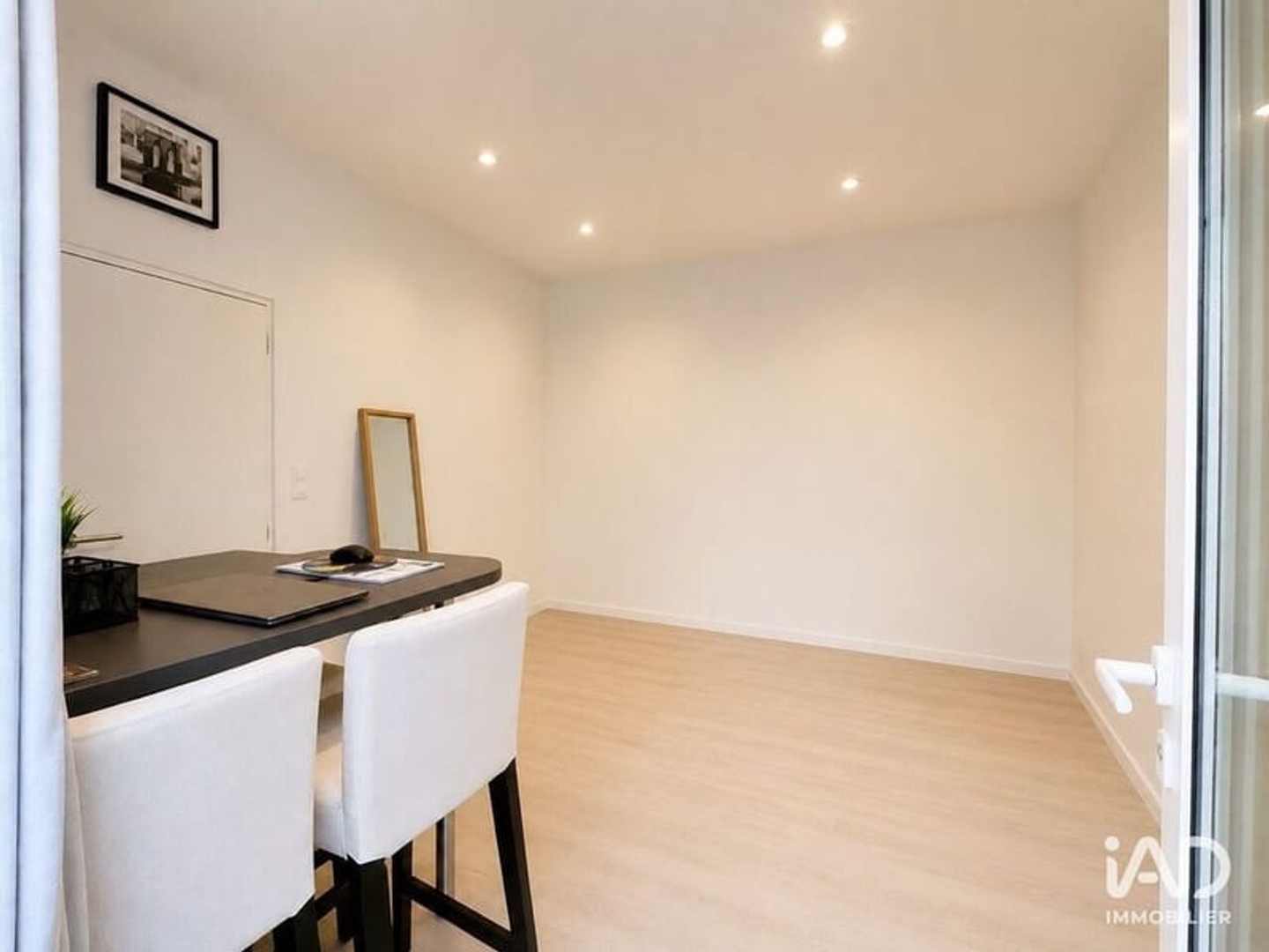 Appartement à vendre - 2 pièces - 27m2 - Paris 15e (75015)