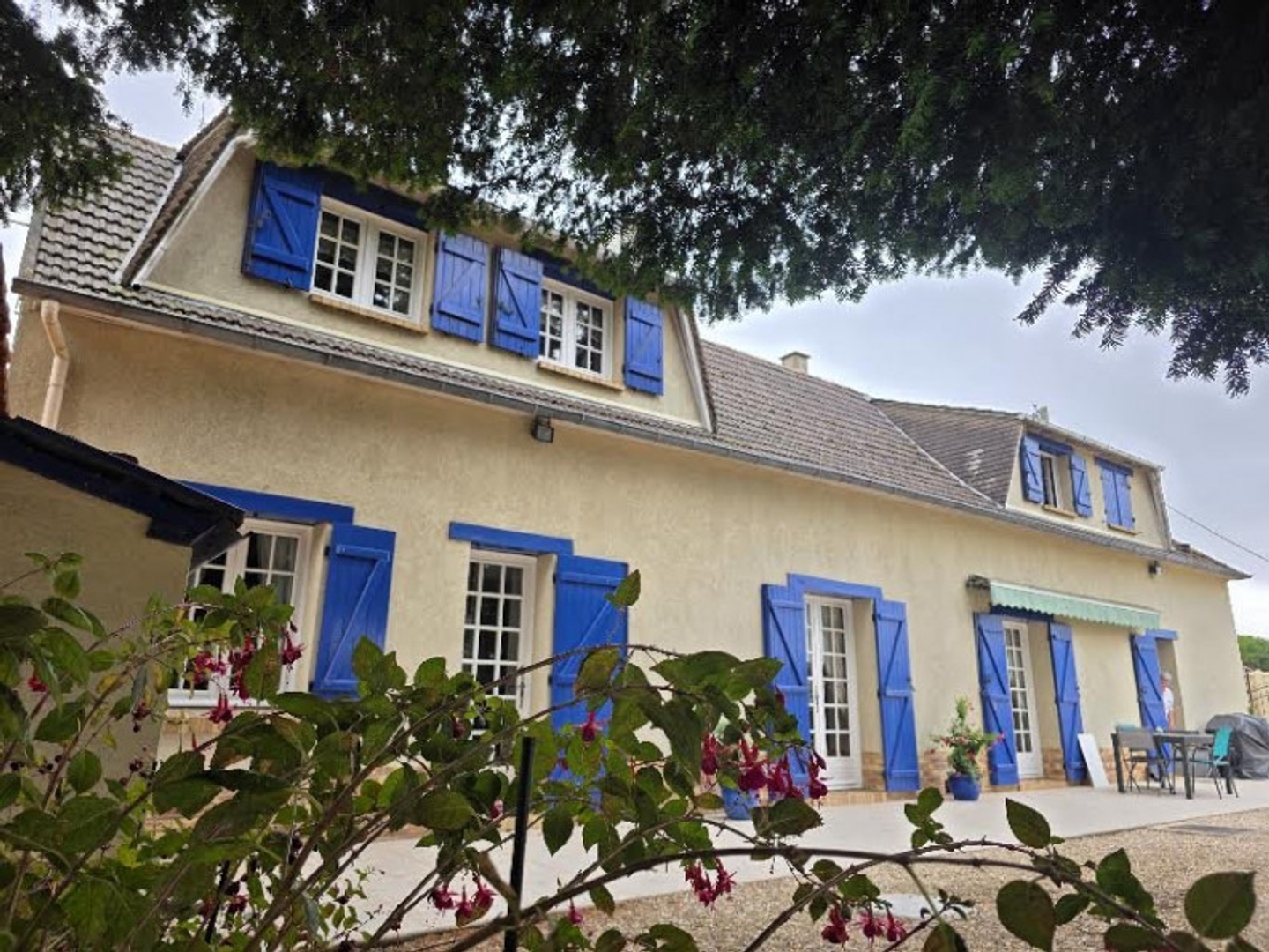 Maison 10 pièces 201 m²
