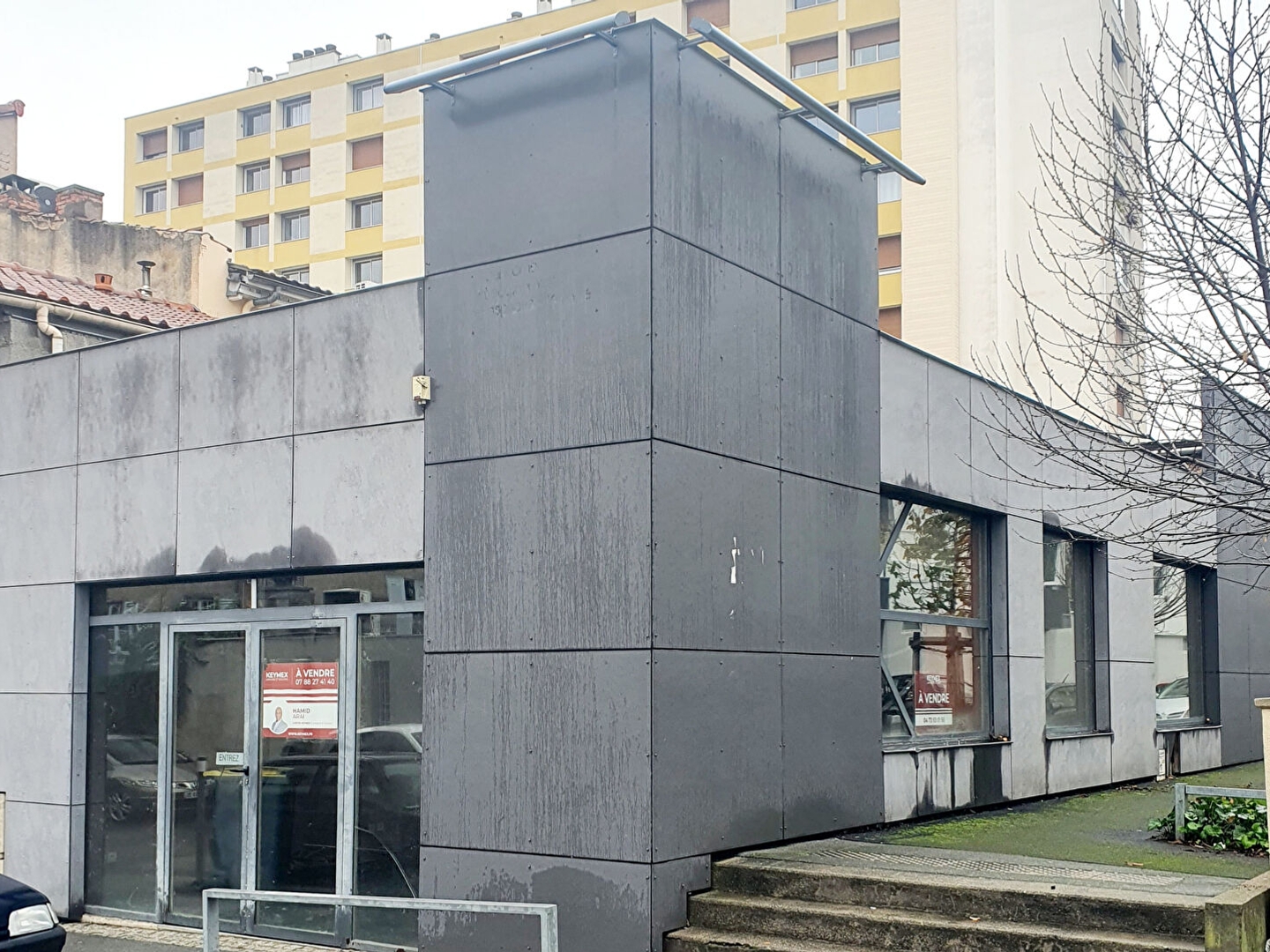 MURS COMMERCIAUX AVEC POTENTIEL EXCEPTIONNEL : 146 m² + EXTENSION POSSIBLE