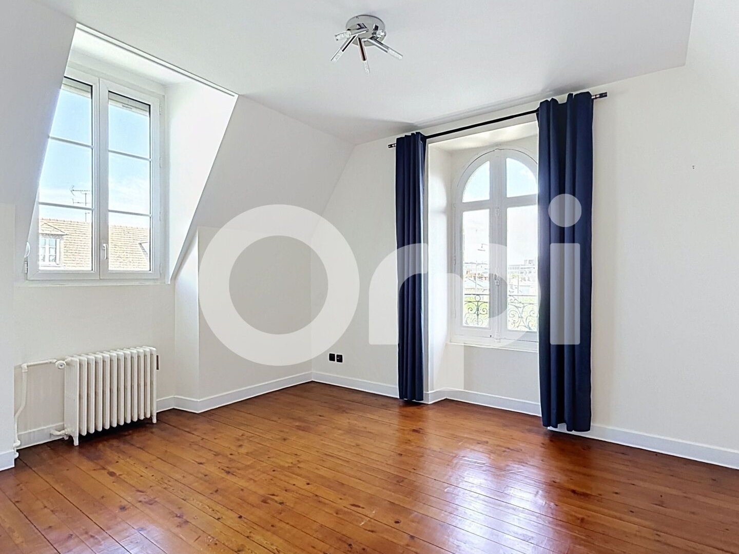 Maison 7 pièces 240 m²