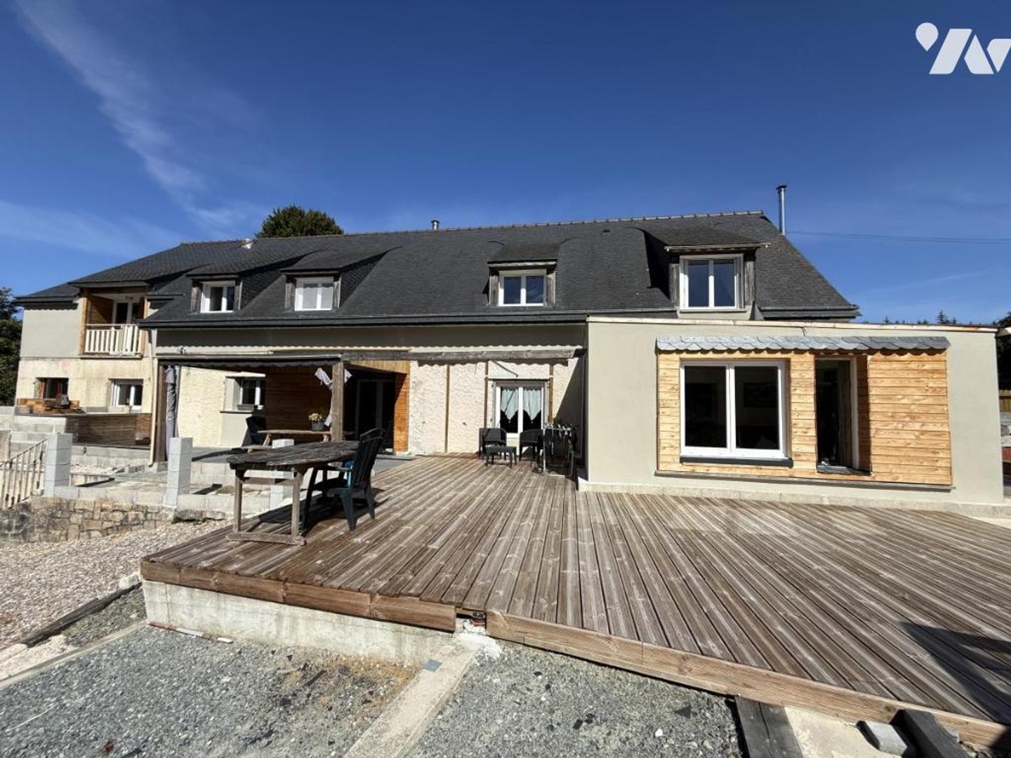 Maison 8 pièces 209 m²