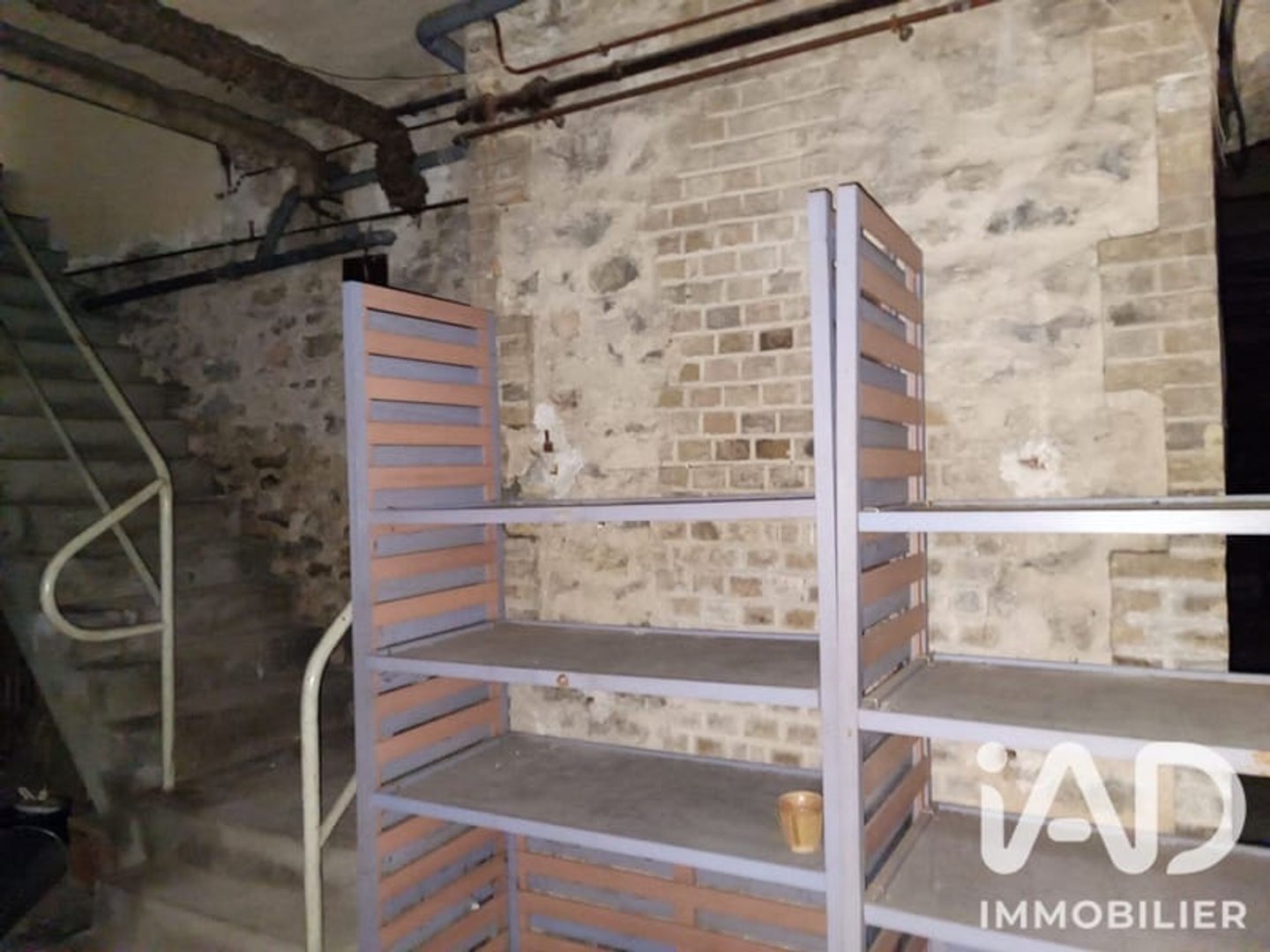 Magasin à vendre - 1 pièce - 120m2 - Le Mans (72000)