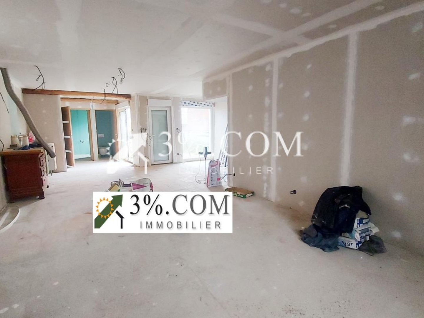 Blangy sur Bresle : Immeuble en cours de rénovation à finir