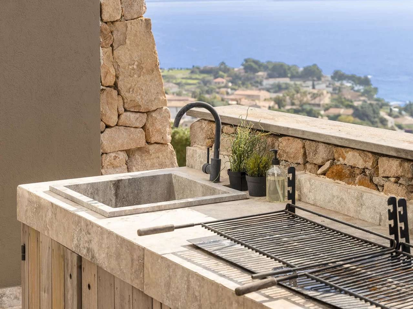Villa 10 pièces 290 m²
