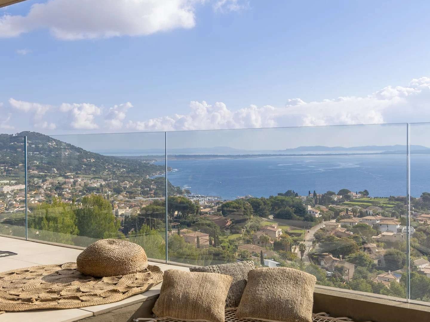 Maison à vendre - 10 pièces - 290m2 - Carqueiranne (83320)