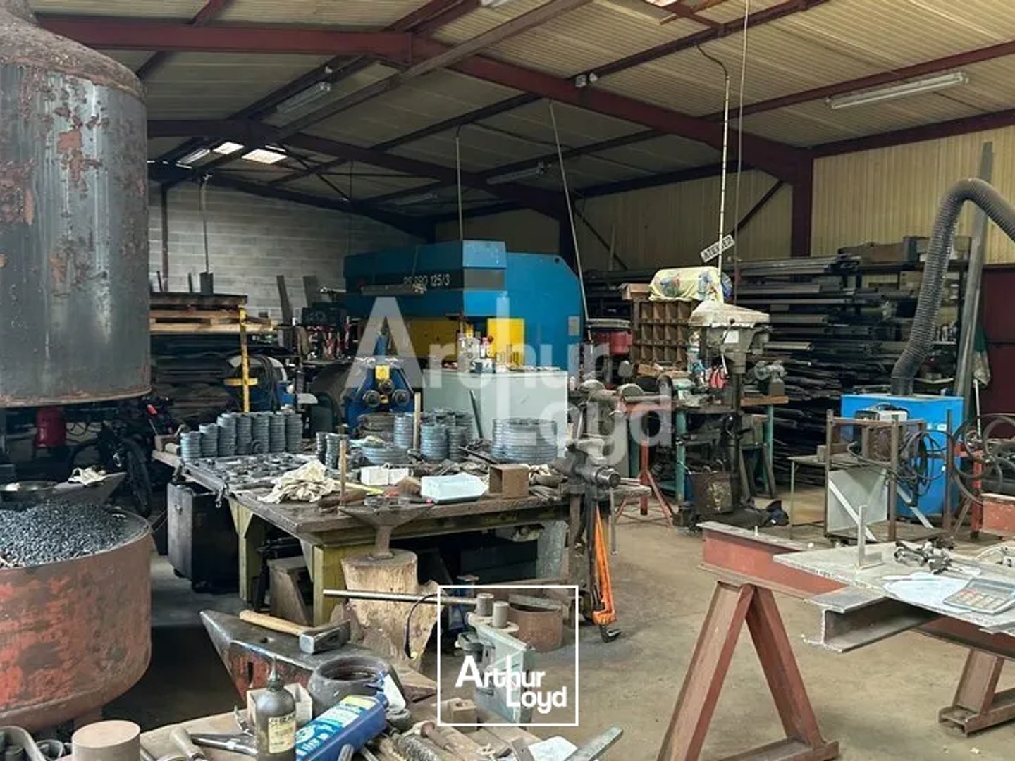 Locaux à vendre - 437m2 - Salbris (41300)