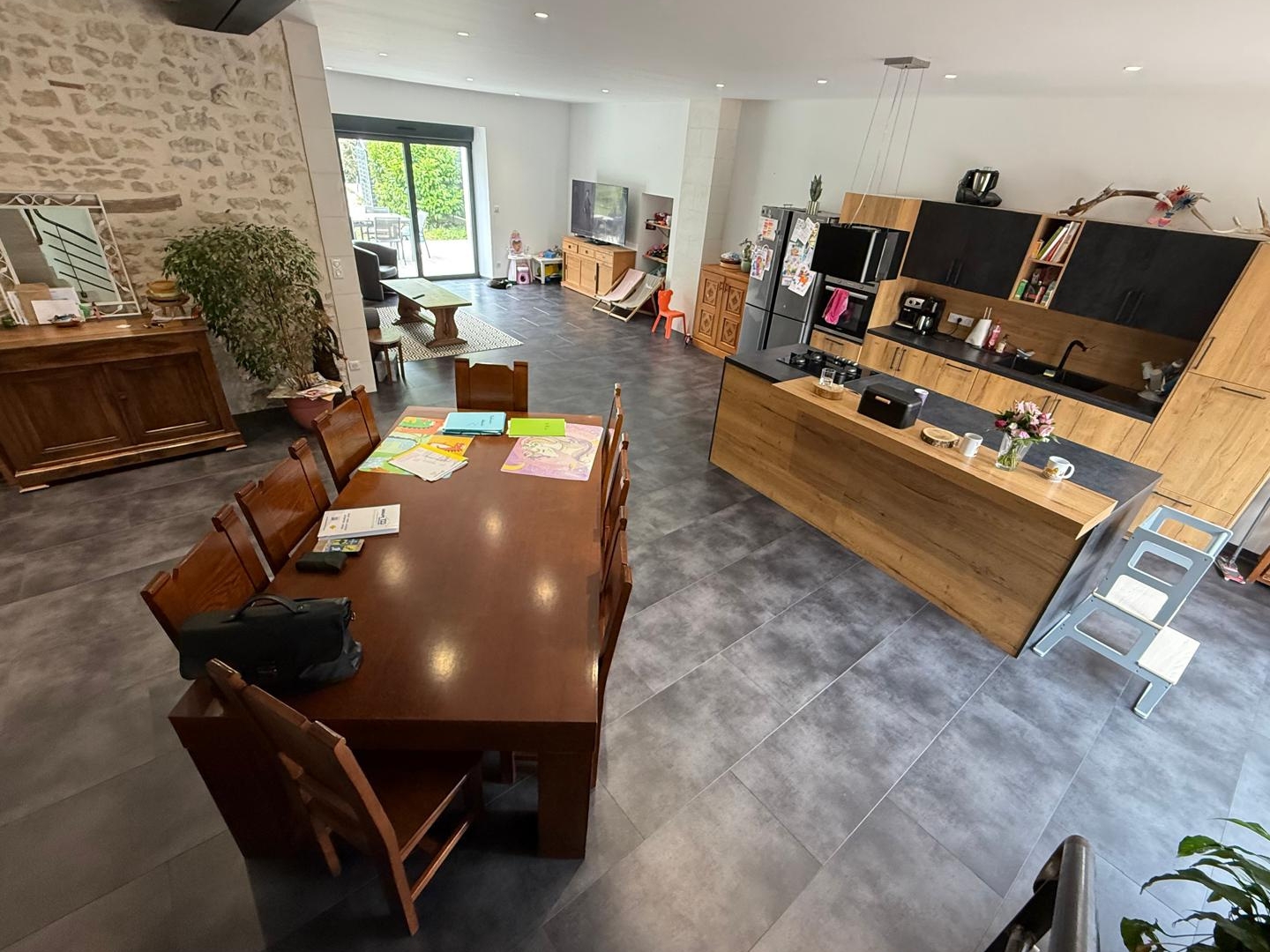 Vallan (89) - Maison de caractère entièrement rénovée - Plus de 200 m2 habitables - 4 chambres - Grand jardin