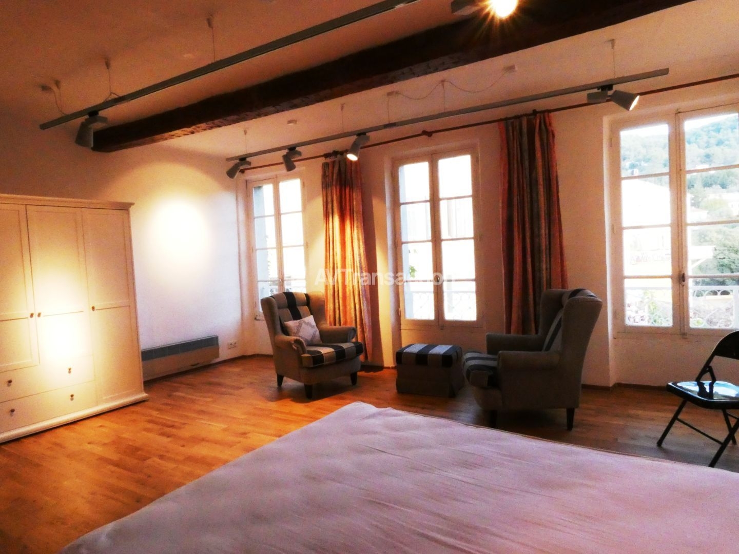 Appartement à louer - 1 pièce - 43m2 - Callas (83830)
