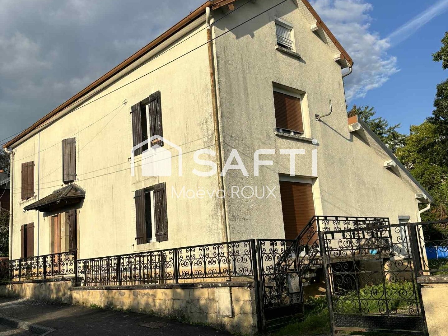 Maison à vendre - 7 pièces - 138m2 - Luxeuil-Les-Bains (70300)
