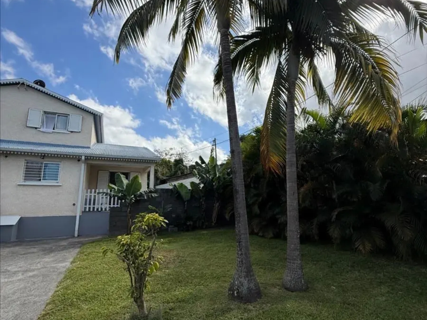 Maison à vendre - 4 pièces - 72m2 - Saint-Pierre (97410)