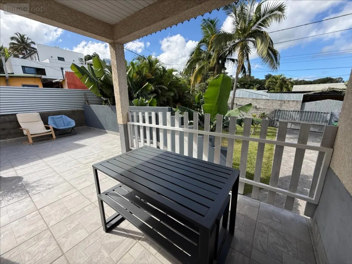 Maison à vendre - 4 pièces - 72m2 - Saint-Pierre (97410)