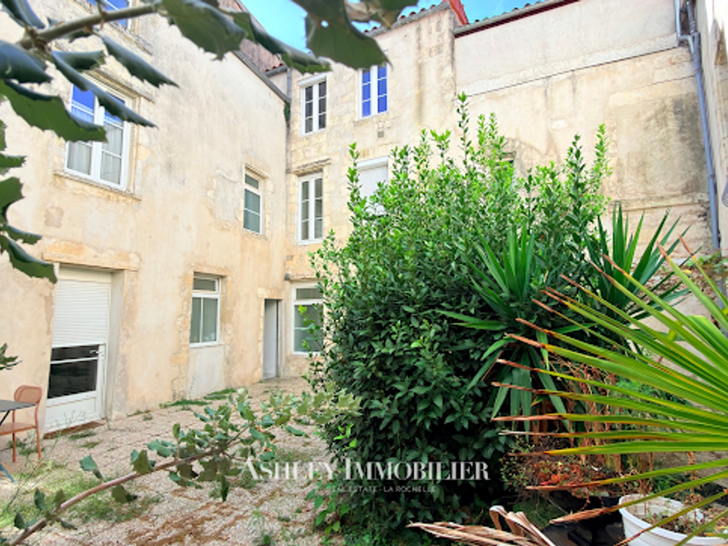 Propriété 233 m²