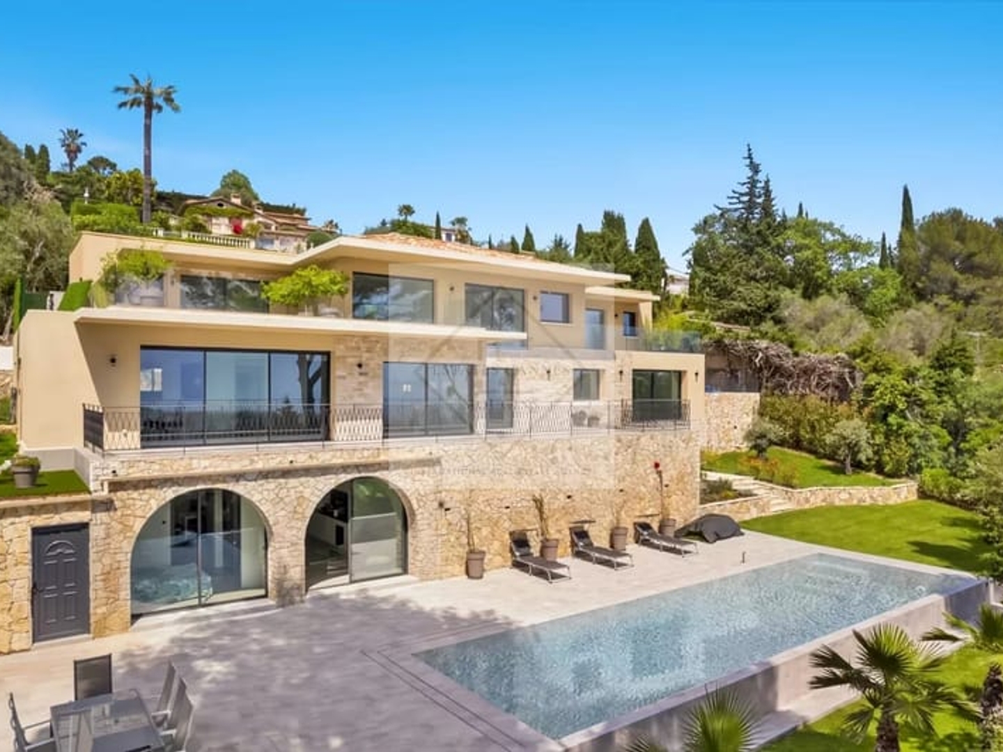 Maison à vendre - 8 pièces - 372m2 - Mougins (06250)
