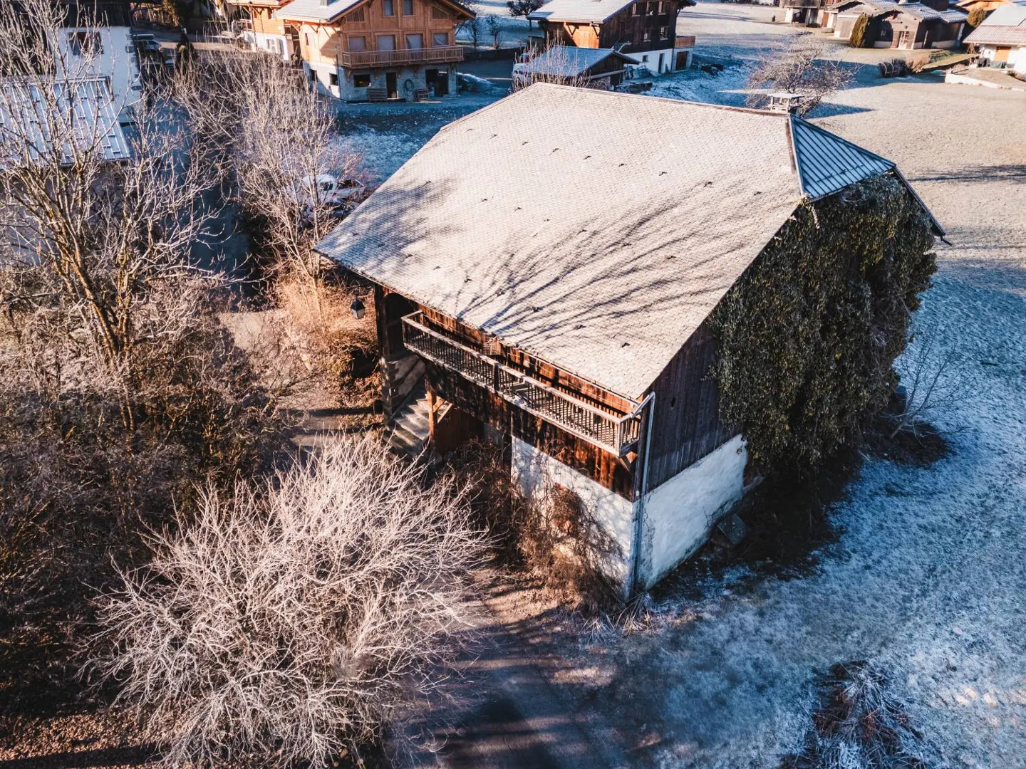 Maison à vendre - 455m2 - Morillon (74440)