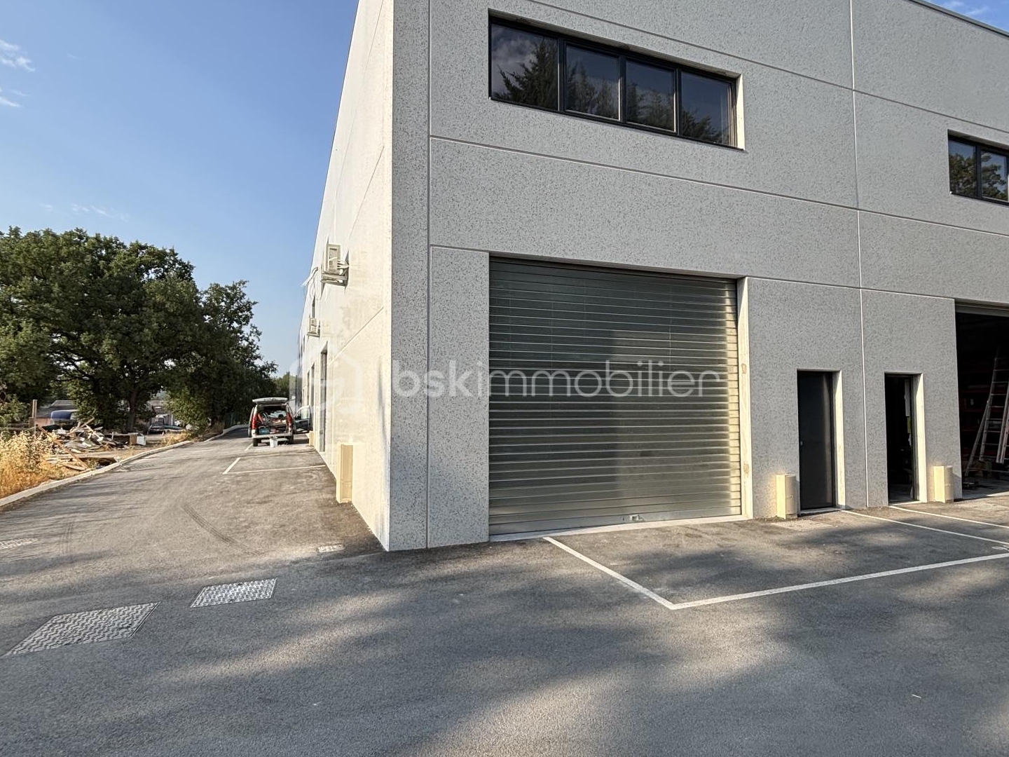 Fonds de commerce 1 pièce 114 m²