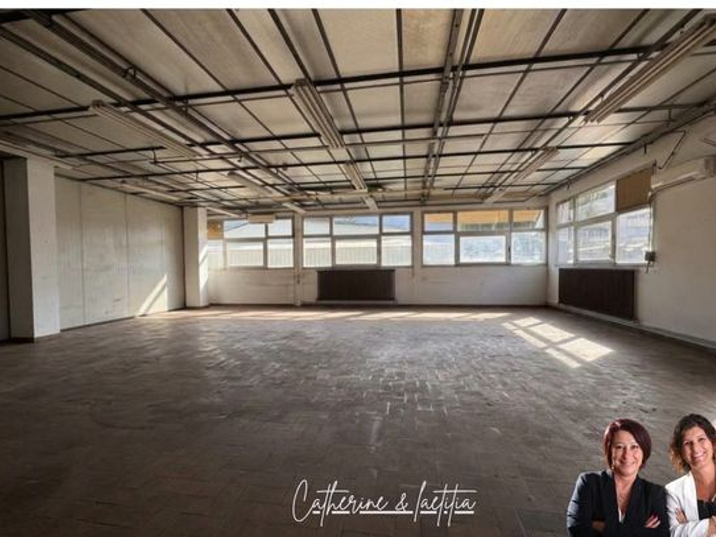 Locaux à vendre - 250m2 - Thyez (74300)