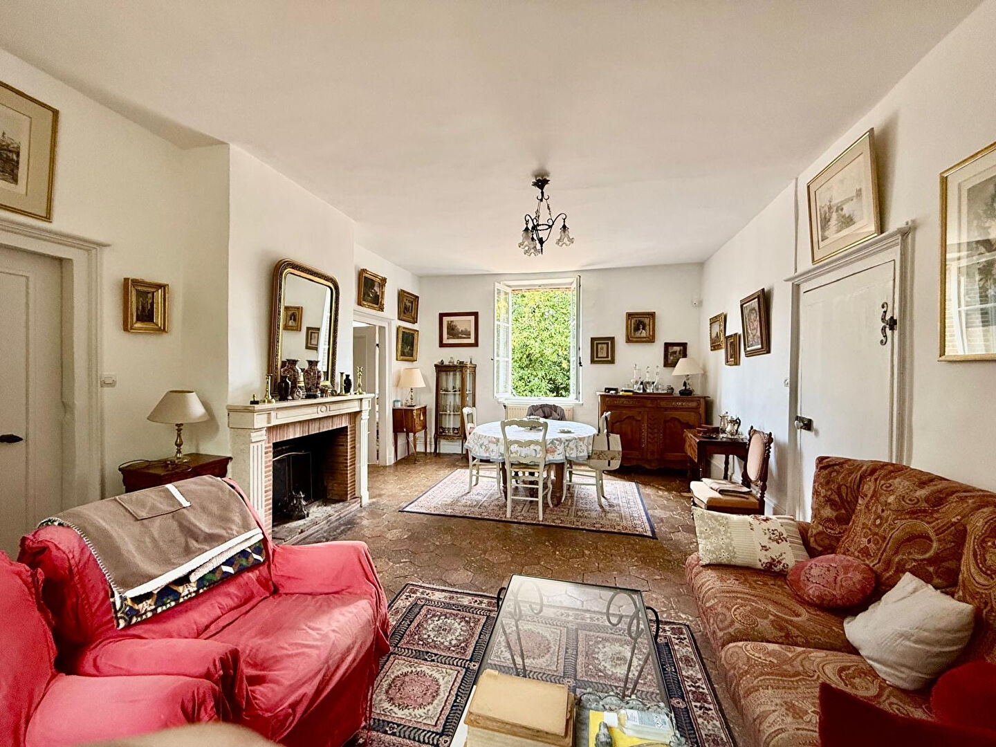 Maison à vendre - 9 pièces - 183m2 - Fontaine-La-Guyon (28190)