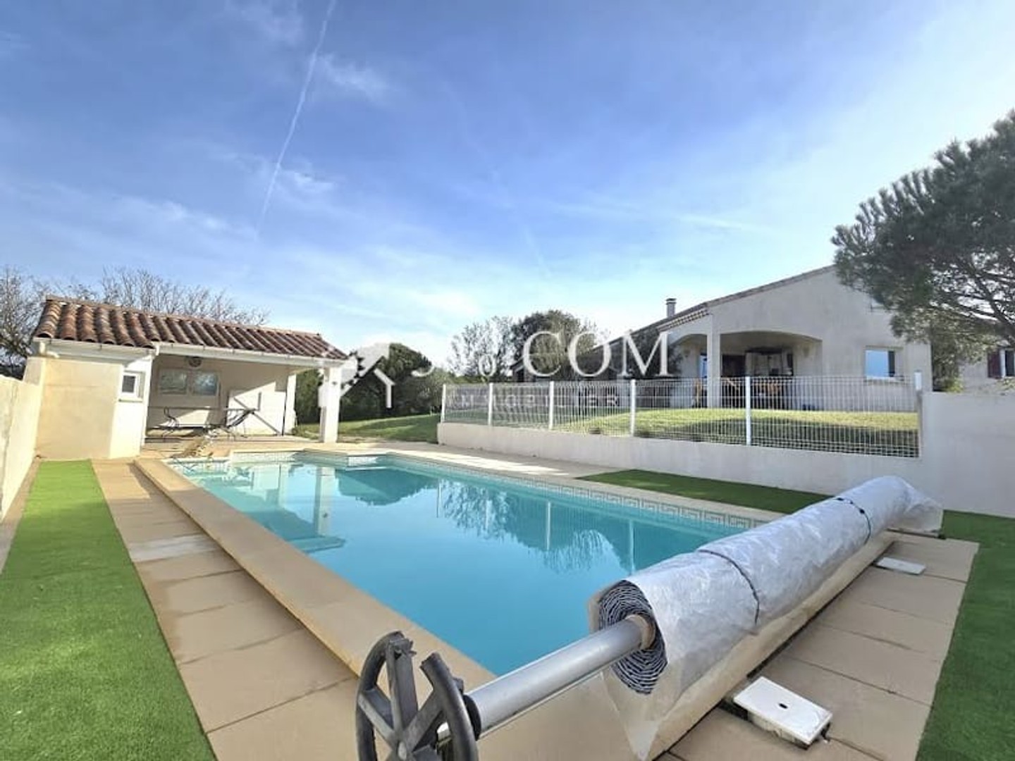 Maison à vendre - 7 pièces - 150m2 - Charmes-Sur-Rhône (07800)