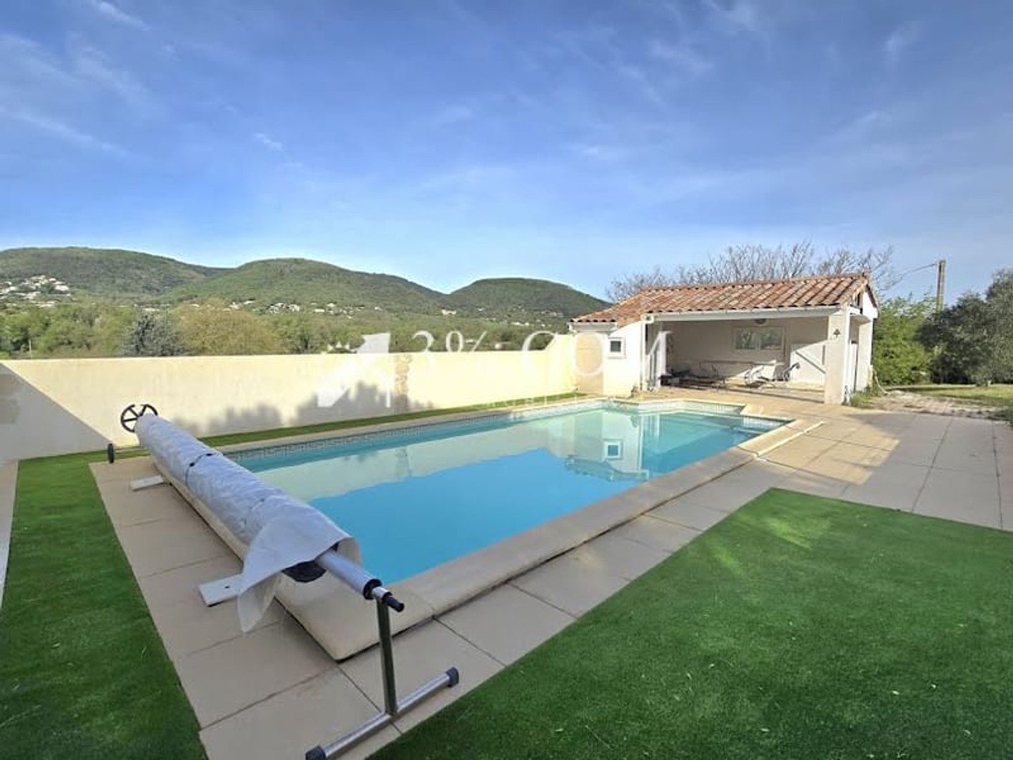 Maison à vendre - 7 pièces - 150m2 - Charmes-Sur-Rhône (07800)