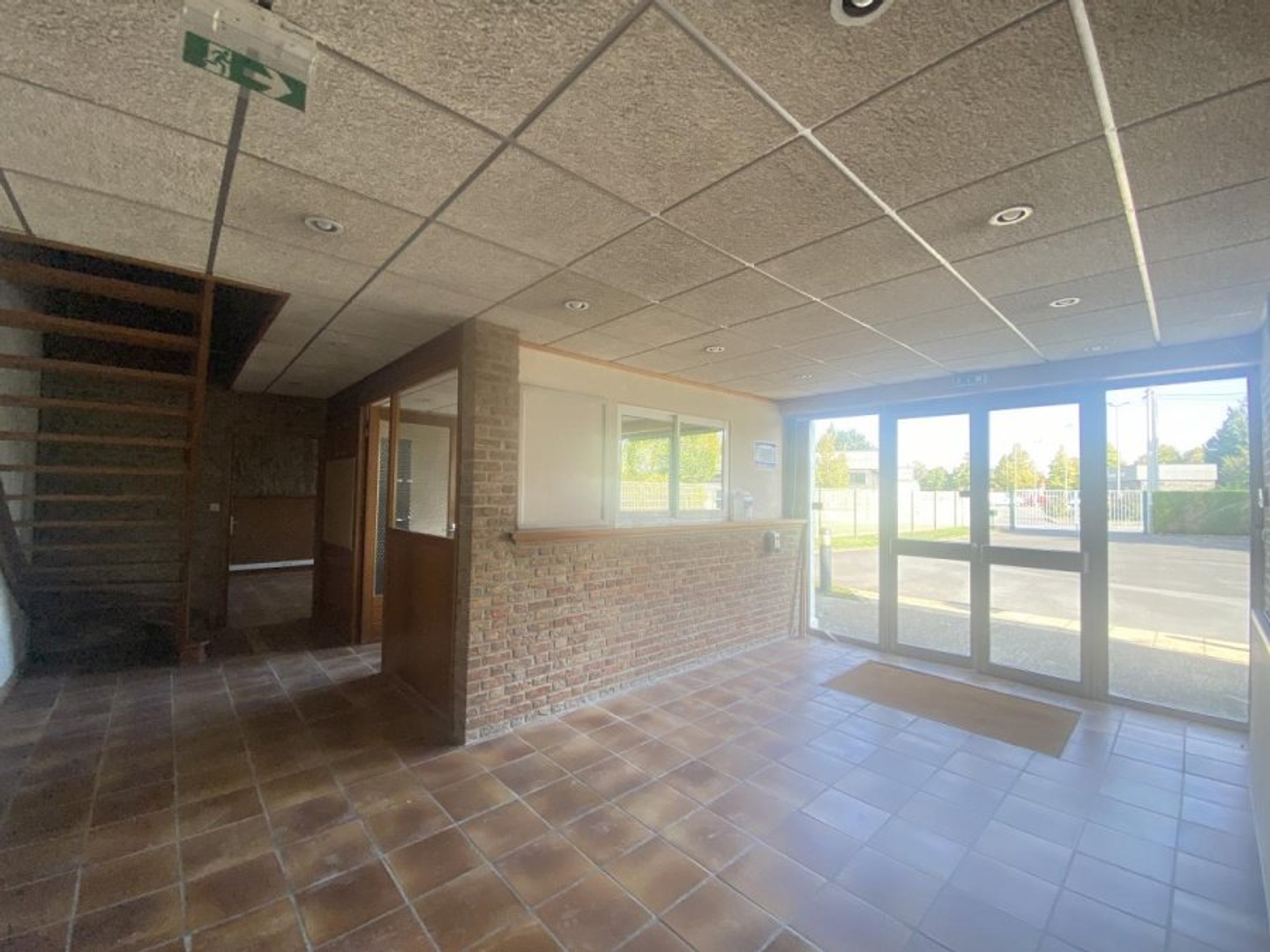 Magasin à vendre - 1000m2 - Cambrai (59400)