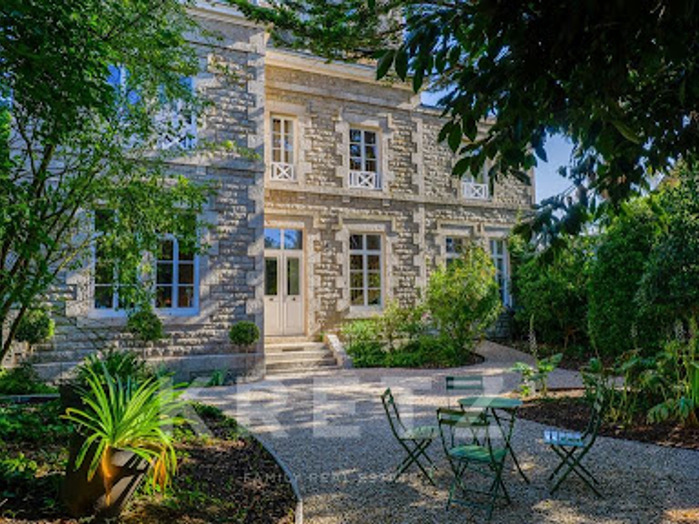 Maison à vendre - 10 pièces - 240m2 - Dinan (22100)