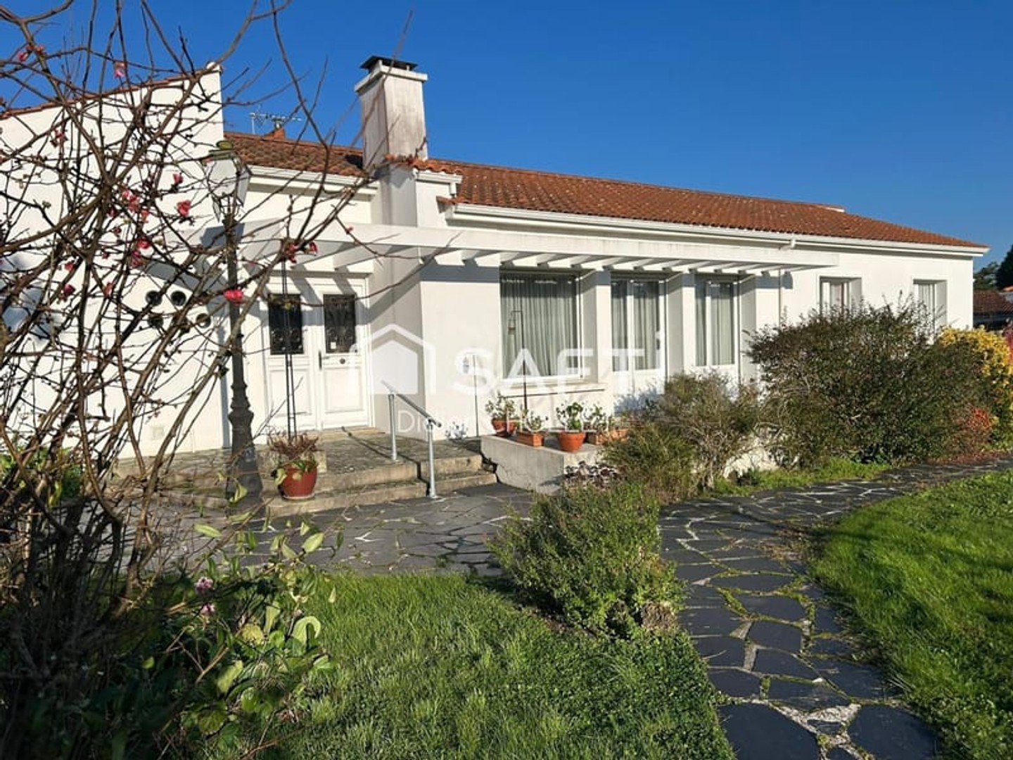 Maison 9 pièces 285 m²